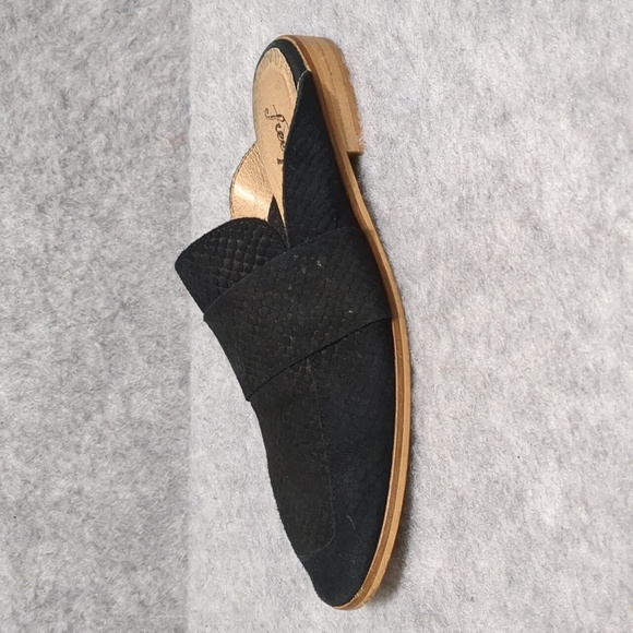 Free People At Ease Slip On Velvet Suede Mules Size EU 38 - Picture 3 of 9